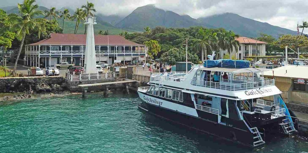 sailing from lahaina harbor